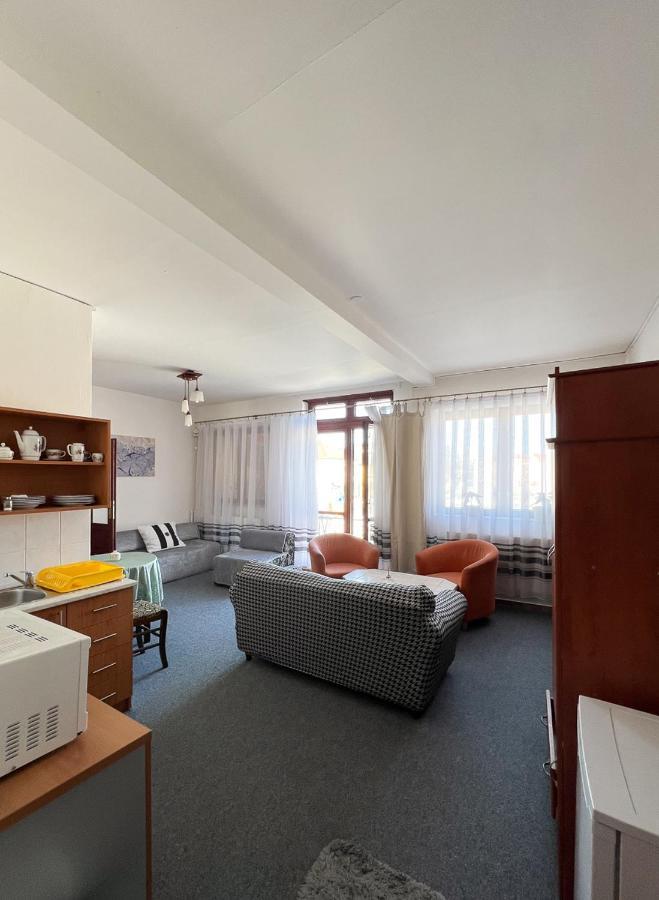2- Izbovy Apartman Kajka V Penzion Trstená Exterior foto